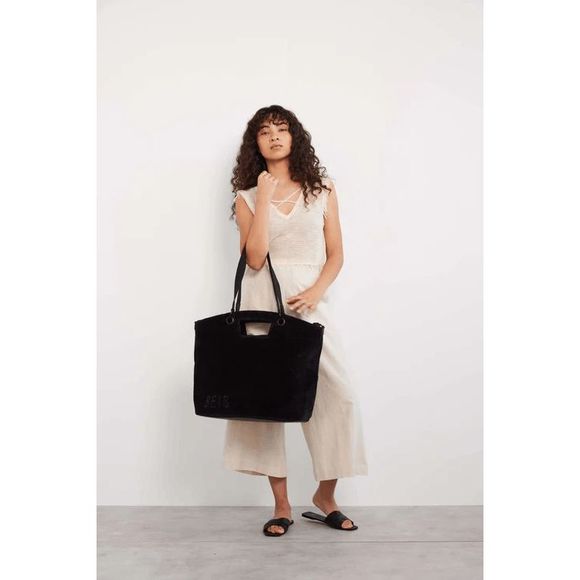 NWT BEIS Terry Tote in Black - Picture 2 of 11